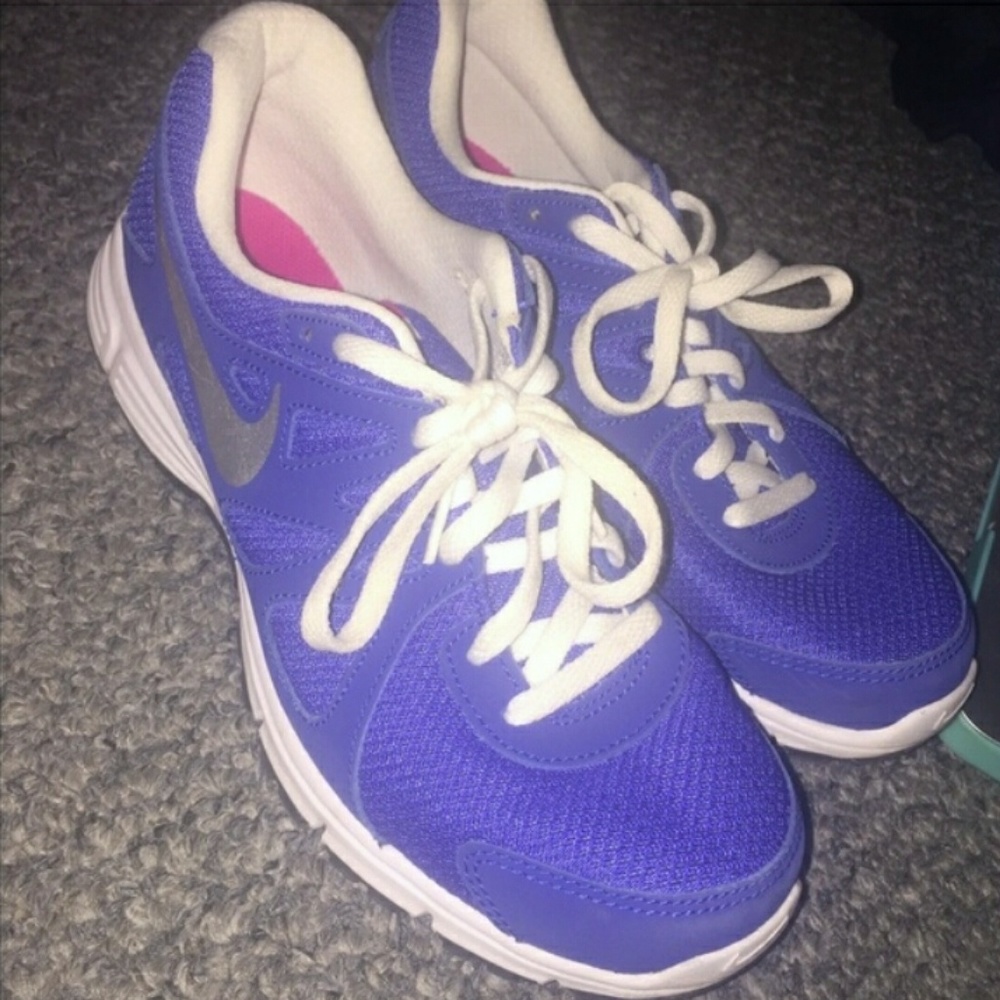 Nike BLUE (PURPLISH) revolution 2 running shoes! HOST PICK 🥰